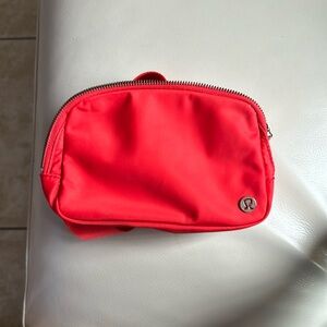 Lululemon belt bag